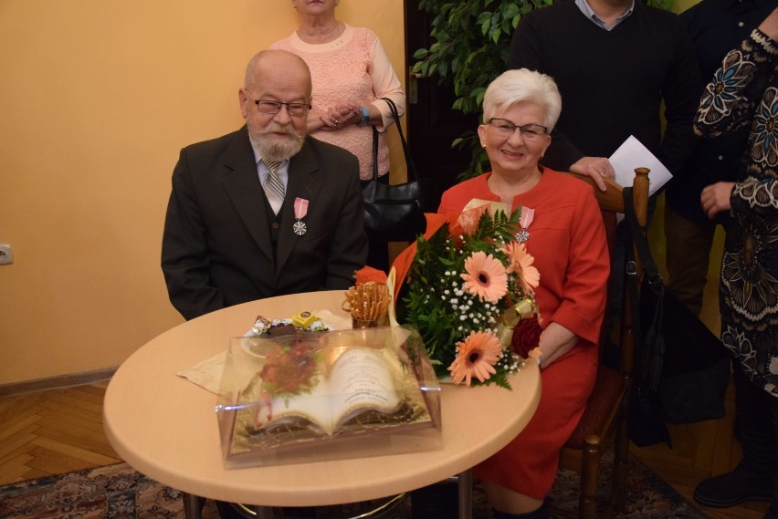 Złote Gody w Zawierciu. 10 par świętowało jubileusz 50-lecia zawarcia małżeństwa ZDJĘCIA