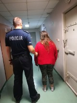 Radomsko: policja zatrzymała 21-letnią kobietę, która oszukiwała na portalach aukcyjnych