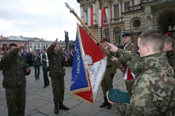 Nowy Sącz: uroczysta przysięga Związku Strzeleckiego (ZDJĘCIA)