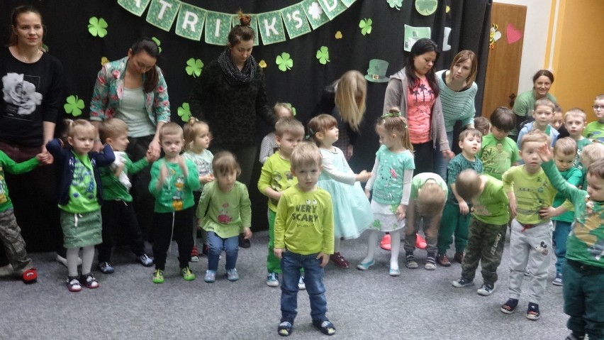 Dzieci z przedszkola „Piastuś” świętowały Dzień Świętego Patryka [zdjęcia]