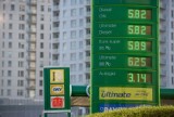Ile kosztuje litr paliwa w Europie? Sprawdziliśmy to dla Was. Polska wśród najtańszych państw w całej Unii Europejskiej