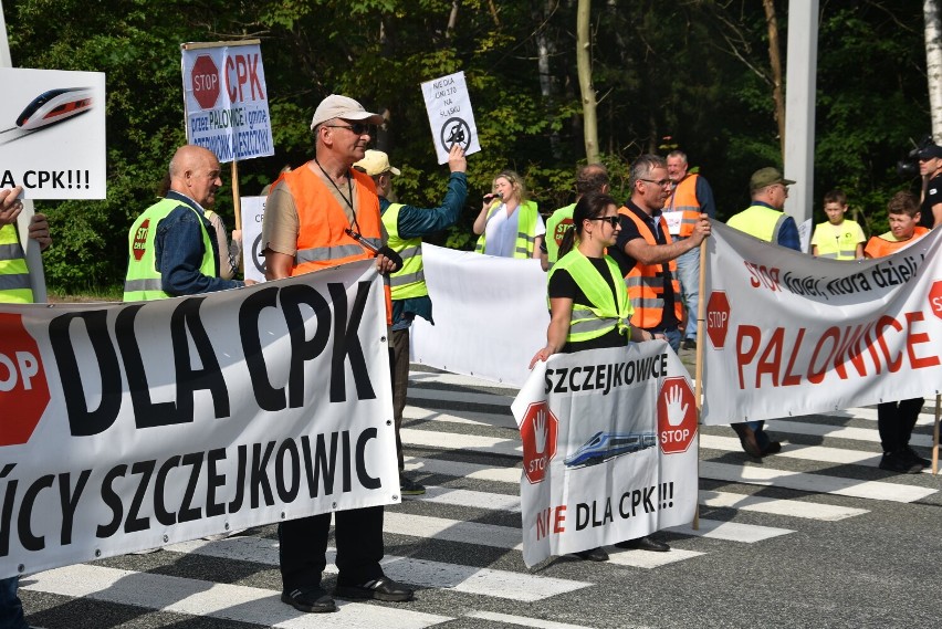 Protest na Wiślance w Orzeszu przeciwko budowie kolei do CPK