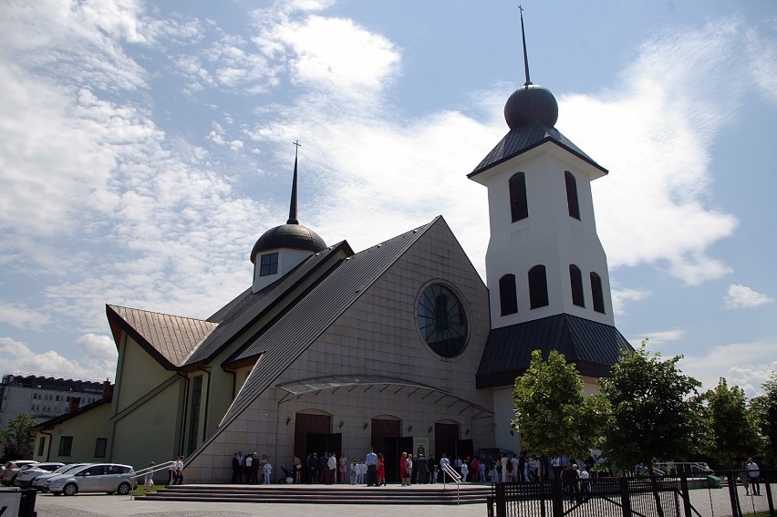 Dzisiaj w parafii św. Jadwigi Królowej w Gorlicach uroczystość Pierwszej Komunii Świętej
