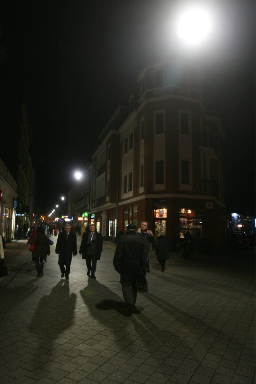Ulica Krakowska doczekała się nowych iluminacji