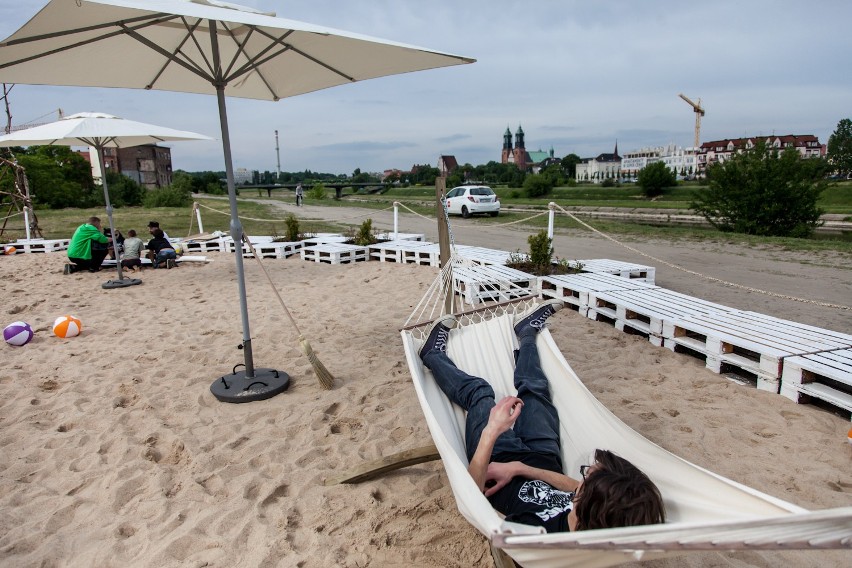 Poznań: Nad Wartą mamy plażę miejską [ZDJĘCIA, WIDEO]