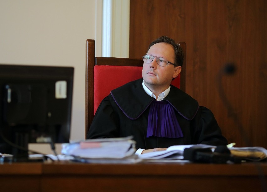 Sąd Okręgowy w Piotrkowie  uchylił wyrok Sądu Rejonowego w...