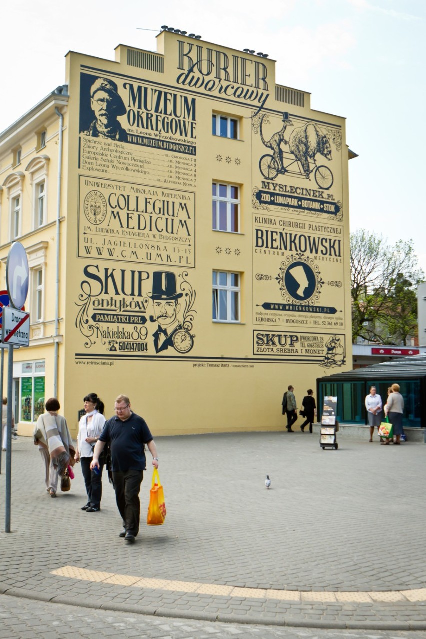 Gazetowy retro mural. Znaleziono pomysł, jak zastąpić...