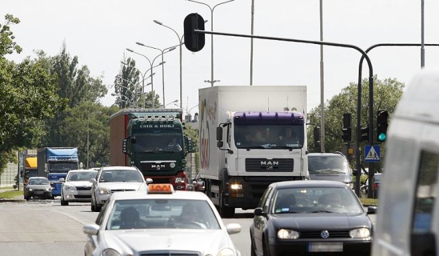 Zakaz wjazdu dla tirów w Łodzi po otwarciu A1