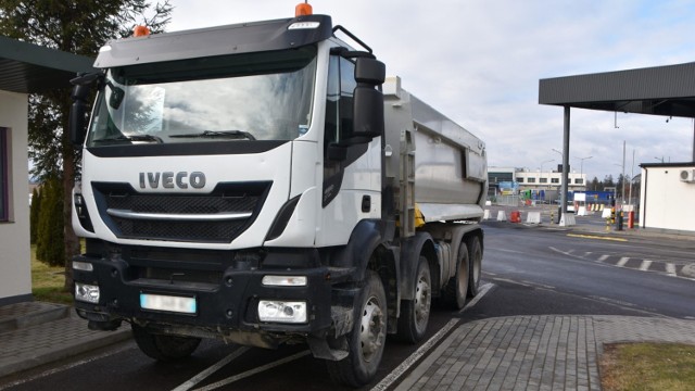 Ciężarówka iveco o wartości 120 tys. złotych zatrzymana na przejściu granicznym w Medyce.