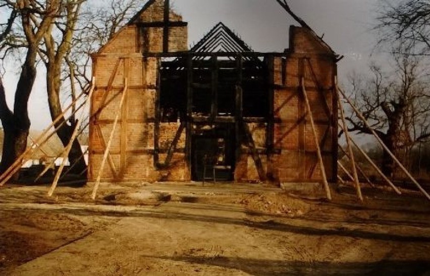 Kościół po pożarze