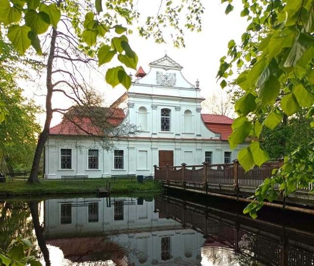 Kościół "Na wodzie" w Zwierzyńcu