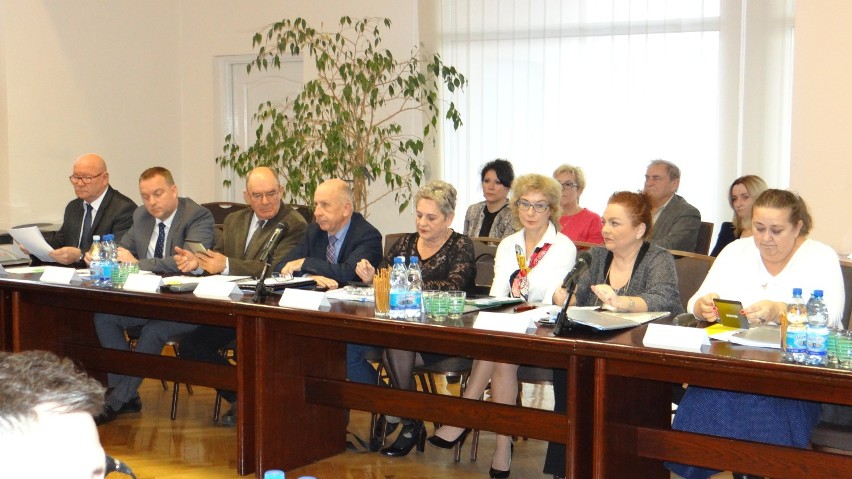 [ZDJĘCIA] Za nami inauguracyjna sesja Rady Miejskiej w Łęczycy