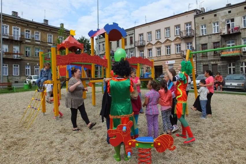 Będzin: Otwarto plac zabaw w centrum