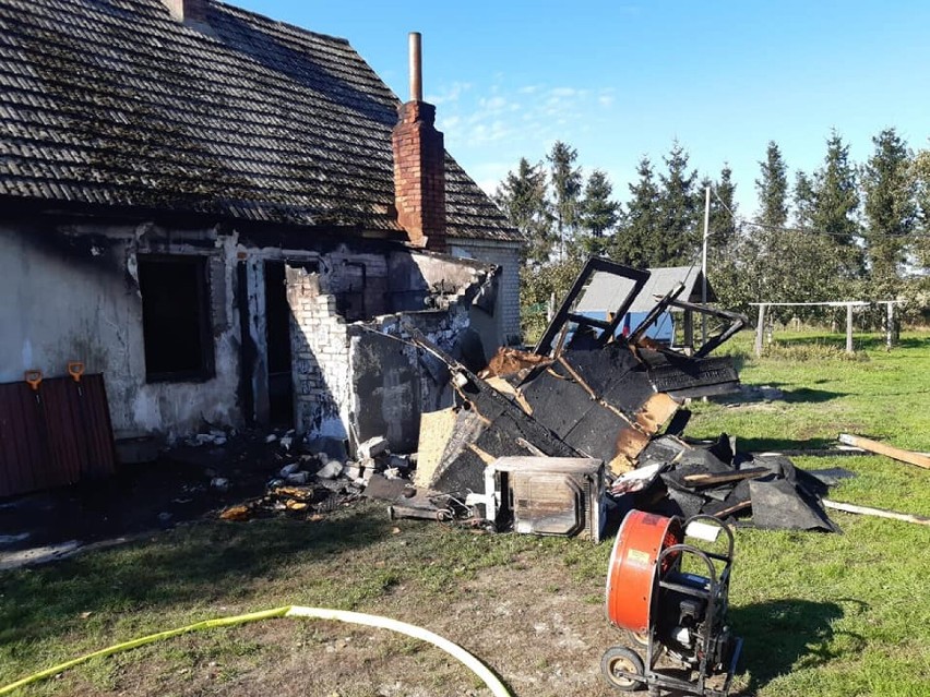 2 października strażacy gasili pożar domu w Żabówku