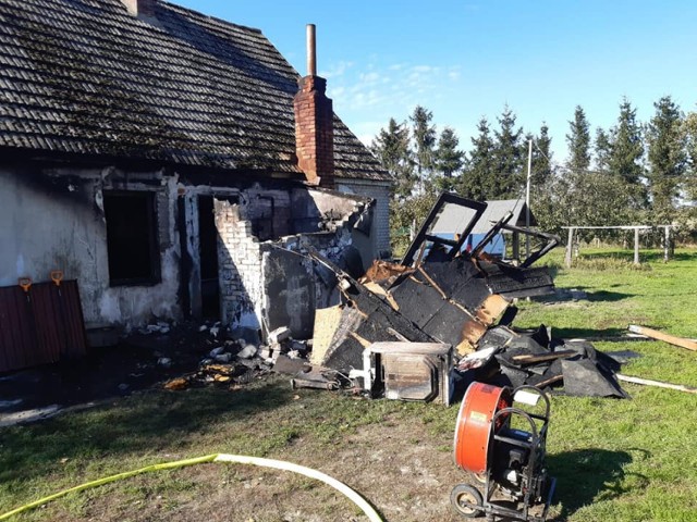 2 października strażacy gasili pożar domu w Żabówku