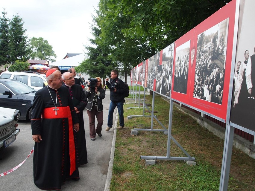 Ludźmierz: kard. Dziwisz otworzył jubileszu 50-lecia koronacji figury Maryi