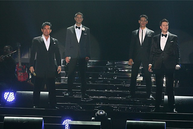 Zespół Il Divo sprzedał do tej pory ponad 26 milionów płyt na całym świecie.