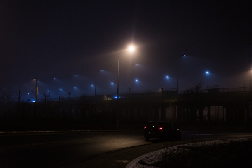 Smog Płock. Poziom pyłów PM10 przekroczył granicę. Miasto ostrzega