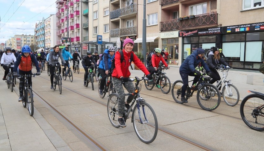 Masy rowerowe odbywają się w Gorzowie kilka razy w roku od...