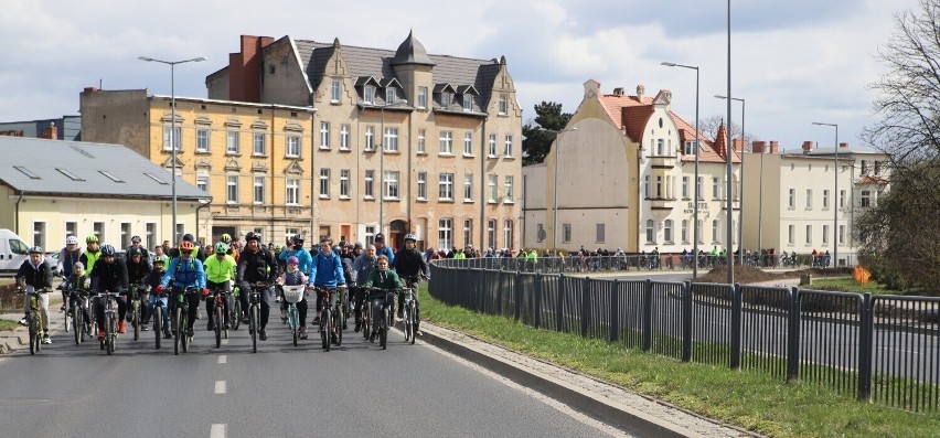 Masy rowerowe odbywają się w Gorzowie kilka razy w roku od...