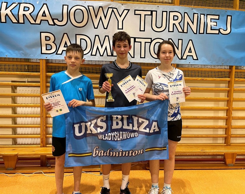 Paweł Oberzig pozamiatał przeciwnikami na turnieju badmintona w Miastku. Dla UKS Bliza Władysławowo medale też Marty Czajki i Adama Fikusa