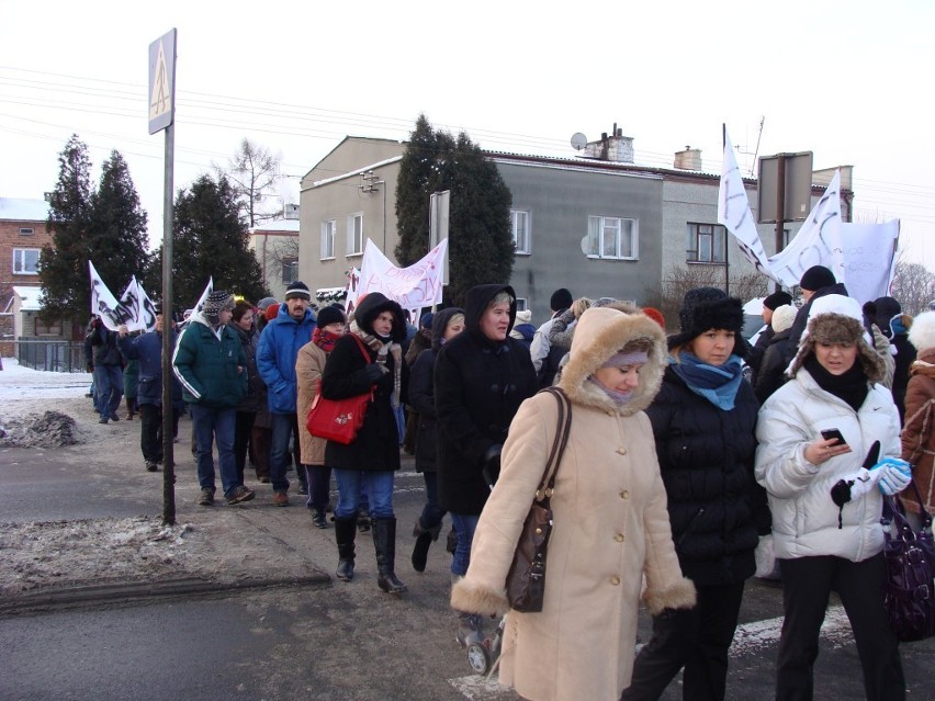 Chełm: Drugi dzień protestuprzeciw likwidacji Gimnazjum nr 3