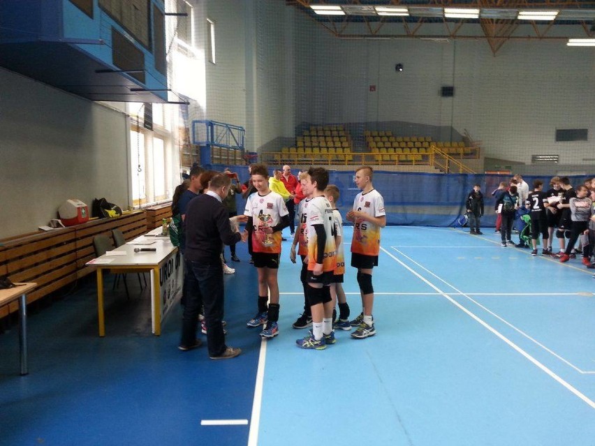 Żory: Młodzi siatkarze z całego regionu zagrali w turnieju im. Czesława Fojcika