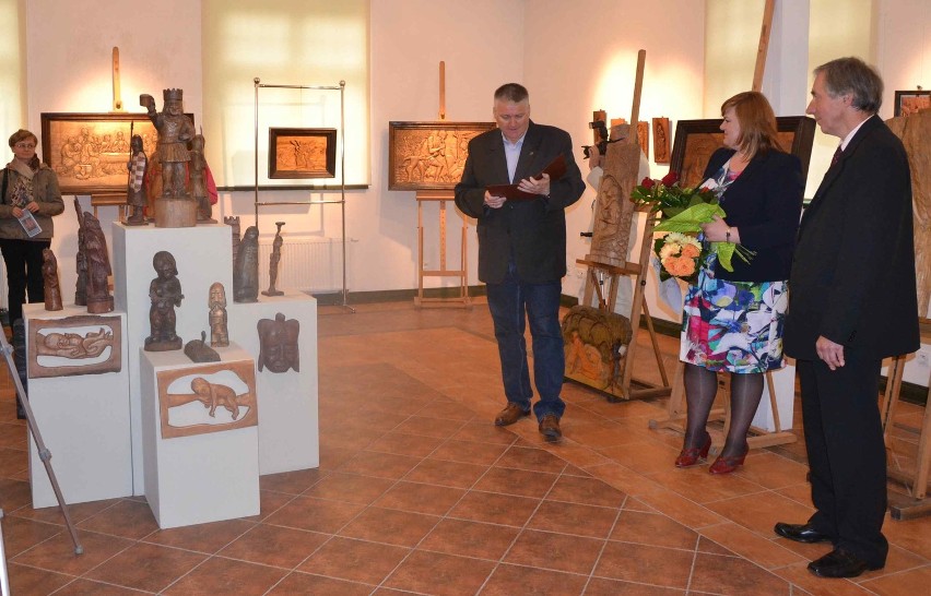 W Malborku otwarto wystawę rzeźb Krzysztofa Lipca. Zapraszamy do obejrzenia zdjęć z wernisażu