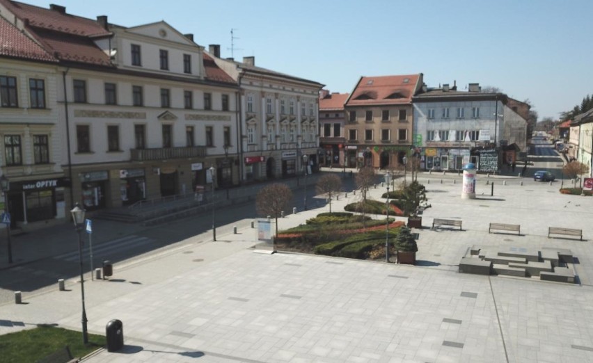 Policyjny dron - widok na miasto