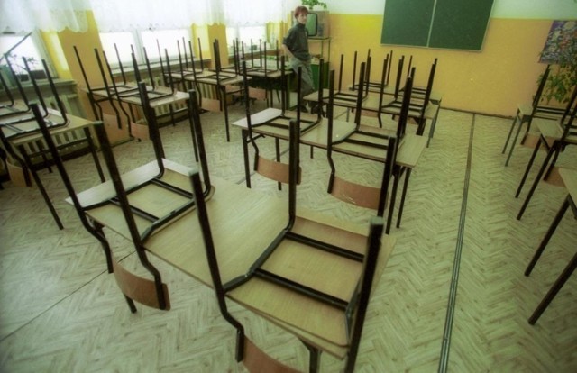 Radomsko: Podwyżki dla pracowników szkół wciąż pod znakiem zapytania