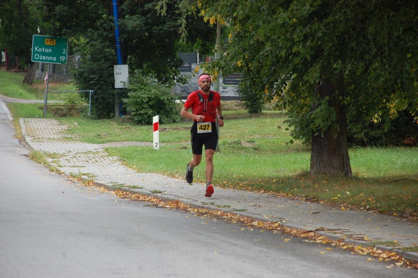 VIII Ultramaraton Magurski w Krempnej. Łukasz Kubasik z Przeworska najszybszy na 90 kilometrów