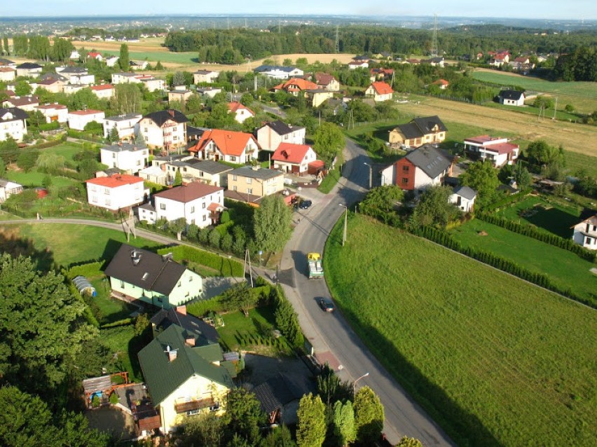 Śląskie z powietrza. Przelot paralotnią z Bielska-Białej do Kobióra [ZDJĘCIA]