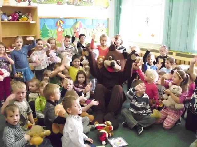 Święto Pluszowego Misia odbyło się w Bibliotece Publicznej Miasta i Gminy Jarocin.