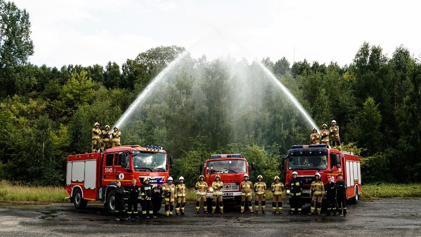 Strażacy z OSP Kamieńsk przygotowali kalendarze dla mieszkańców gminy