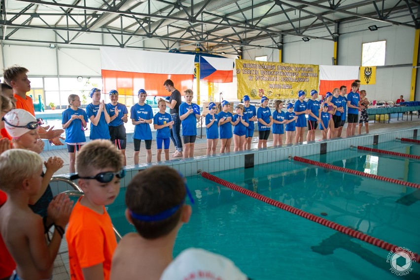 Pływacy HS TEAM trenują na krytej pływalni w Słupcu