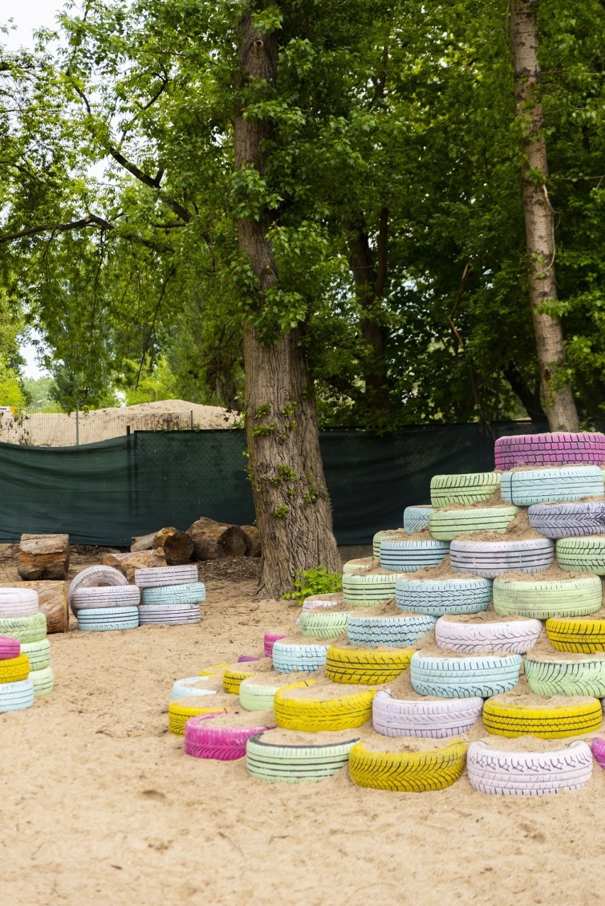 Plażówka Saska – prorodzinnie miejsce nad Wisłą z plażą, placem zabaw i wieloma atrakcjami 