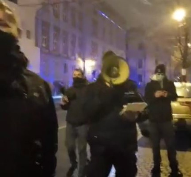 10.11. 2020. Protesty w Krakowie i w Kalwarii Zebrzydowskiej - zrzut ekranu