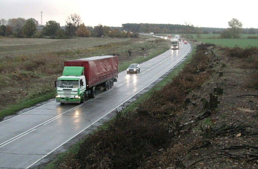 Tak wyglądała autostrada A4 blisko 20 lat temu [ZDJĘCIA]. Ta budowa była wydarzeniem dekady! [ARCHIWALNE ZDJĘCIA]