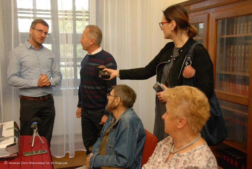 Odnalezione przez IPN przedmioty żołnierzy przekazane do Muzeum Ziemi Wieluńskiej [FOTO]