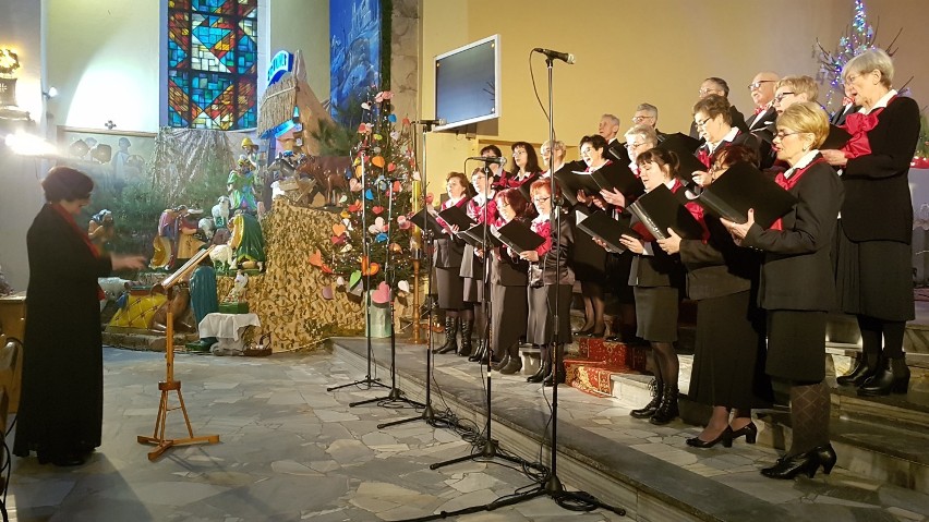 Kolędy w helskim kościele. Jubileuszowy 10 koncert...