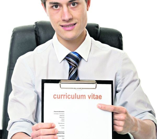 Przygotowanie CV wymaga profesjonalnego podejścia i zebrania danych do jego napisania
