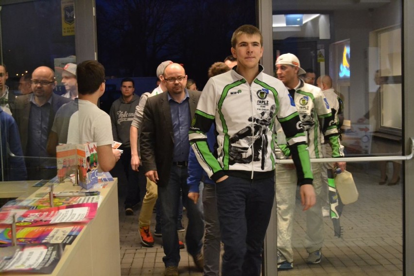 ŻKS ROW Rybnik w Czerwionce-Leszczynach. U KIBICÓW