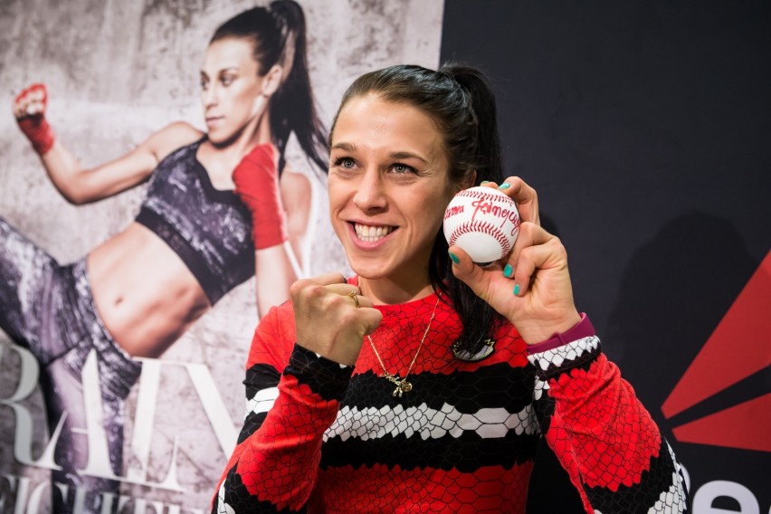 Joanna Jędrzejczyk chce zostać Amerykanką? “Zaszło...