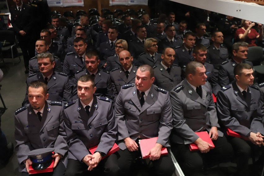 Najlepsi policjanci i strażacy z regionu łódzkiego nagrodzeni. Finał wojewódzkiego konkursu [ZDJĘCIA]