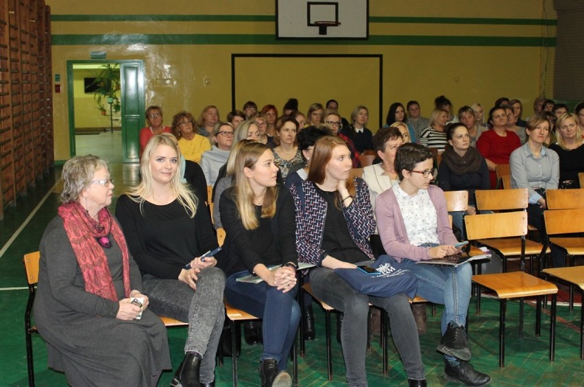 Garczegorze. Mały Uniwersytet Latający gościł w szkole w Garczegorzu