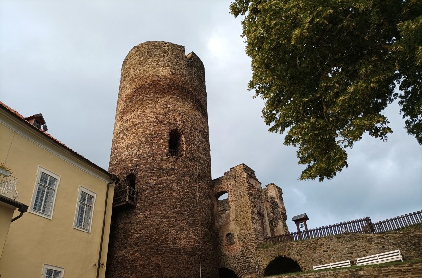 Zamek Svojanov na Pograniczu Czesko-Morawskim to idealna...