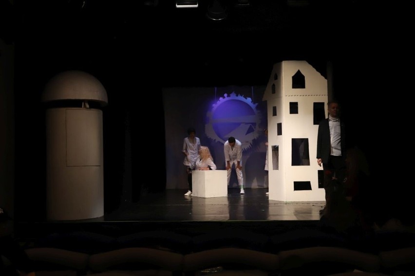 Premiera spektaklu „Cyryl, gdzie jesteś?” w kieleckim Teatrze Lalki i Aktora „Kubuś”. Zobacz zdjęcia i film 