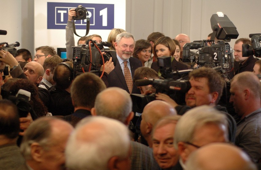Wybory 2010 w Krakowie: wieczór w sztabie Majchrowskiego (ZDJĘCIA)