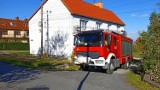 Pożar składziku w Bielawie. Interweniowały 3 wozy strażackie, a wystarczyła tylko... hydronetka  12.10.2022