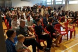 Uczniowie Zespołu Szkół Plastycznych w Kielcach rozpoczęli rok szkolny 2022/2023. Zobaczcie zdjęcia